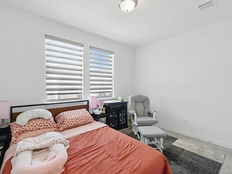 222 Woodson St — Photo 35