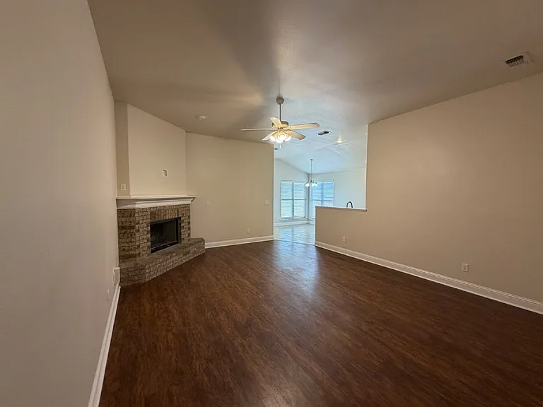 3608 Ridgely Ave — Photo 3