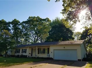 6507 Hidden Tree Ln, Amherst, OH 44001