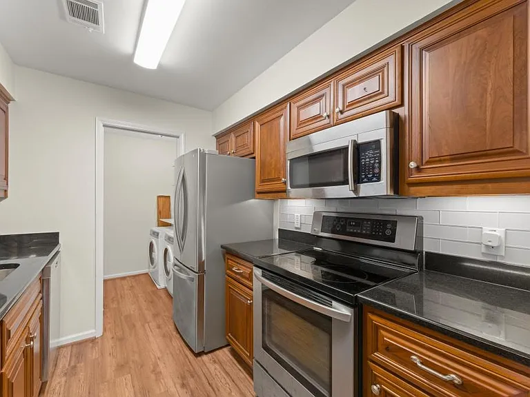 25312 Plantation Dr NE — Photo 27