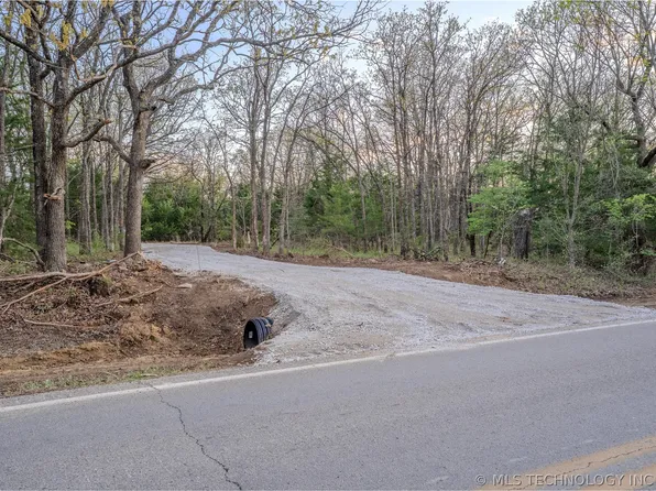 4003 W 41st St S, Sand Springs, OK 74063