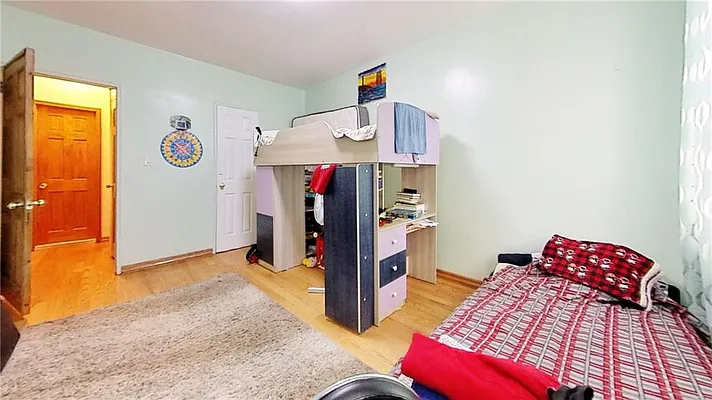 Sold by Remax Edge | media 34