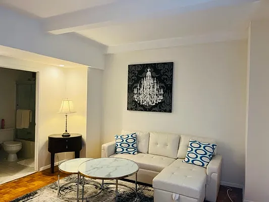 Rented by Manhattan Management Group | media 7