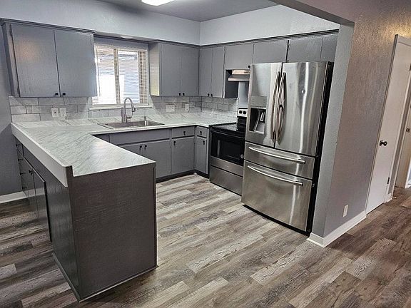 3rd image of 606 Murray Ave