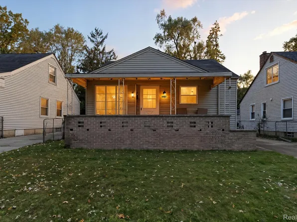 17421 Five Points St, Redford, MI 48240