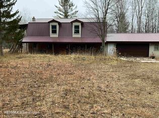 3346 Long Rd, Beaverton, MI 48612