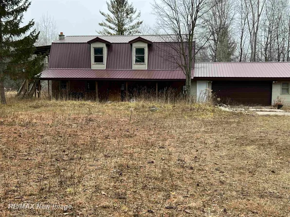 3346 Long Rd, Beaverton, MI 48612