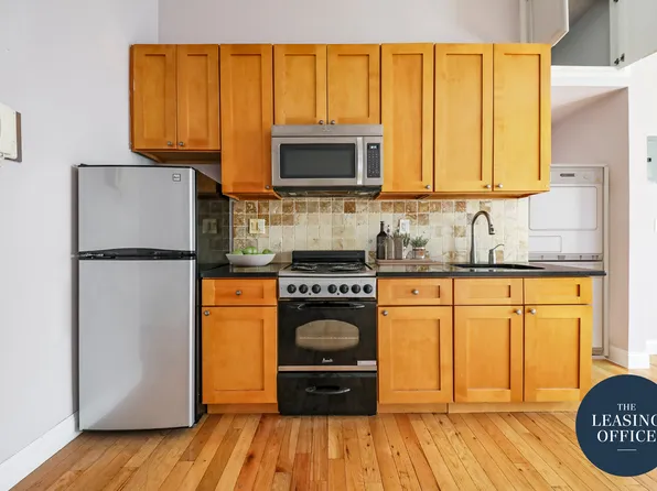 211 West 53rd Street image 2 of 12