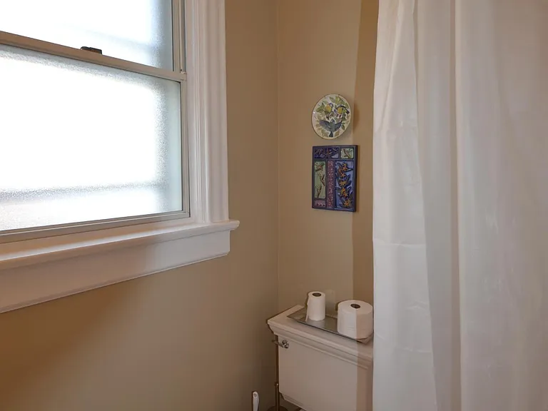 574 Terrace Ave #1 — Photo 13