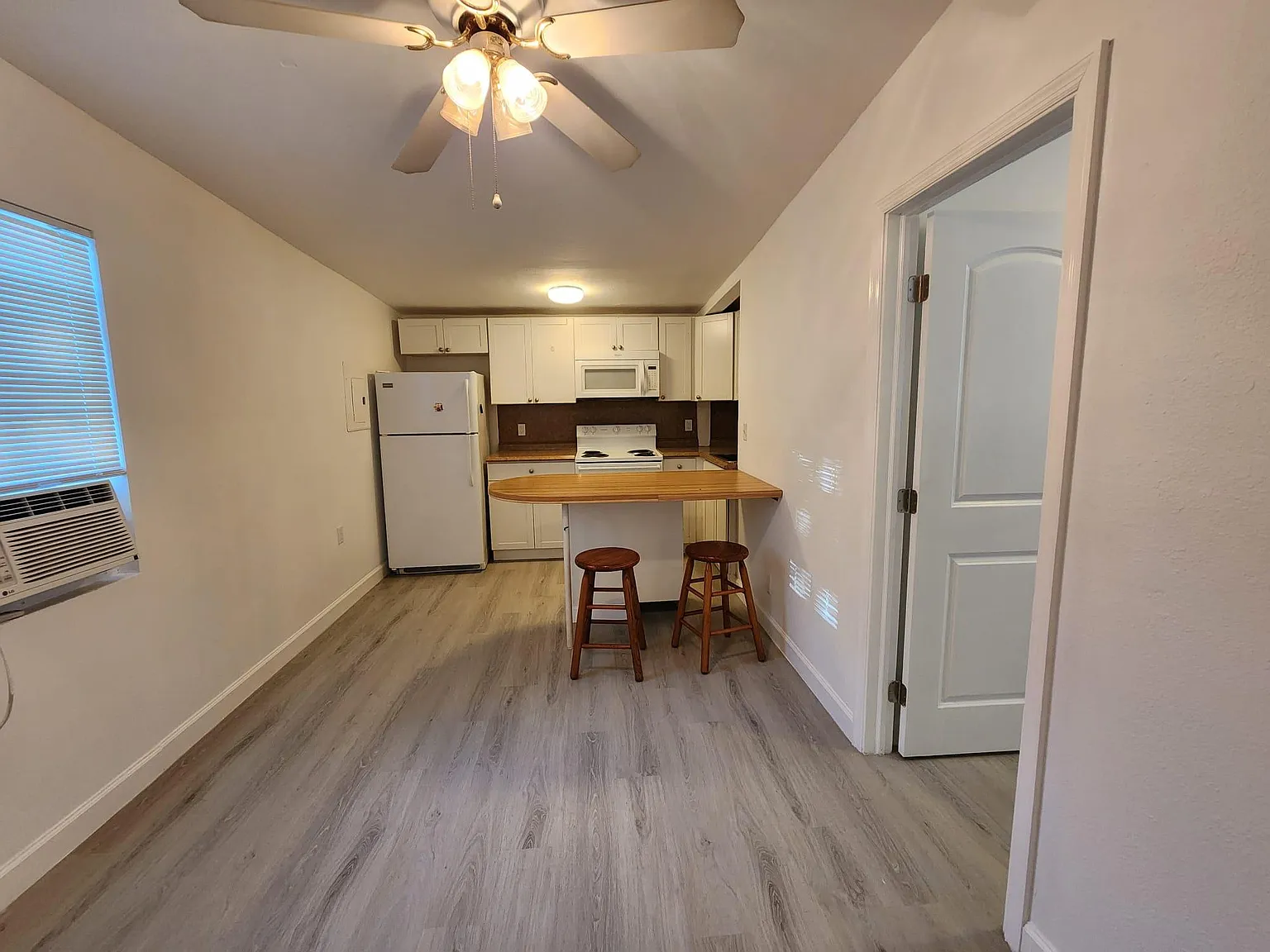 1825 Adams St — Photo 3