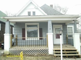 304 E Corrington Ave, Peoria, IL