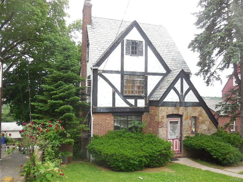 1st image of 16 Troy Ln