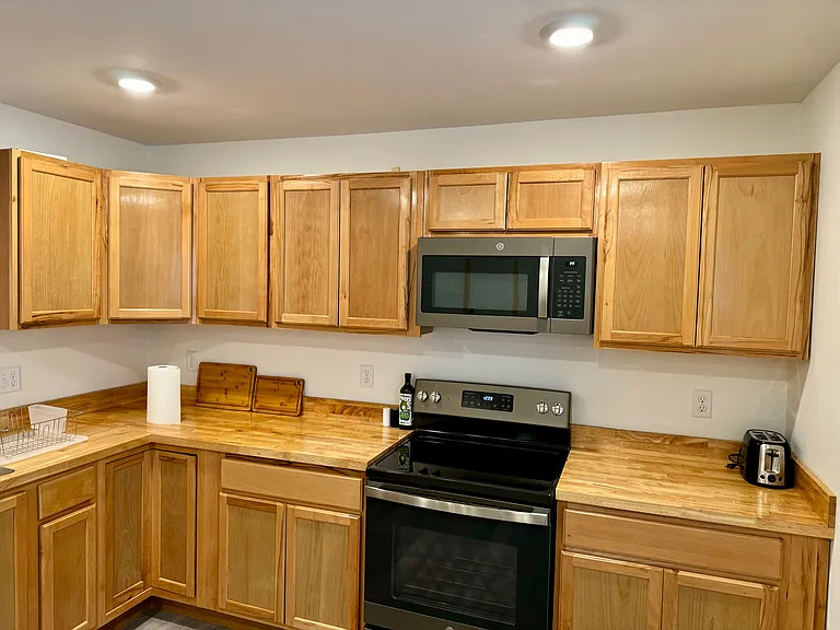 117 Oak Dr — Photo 1