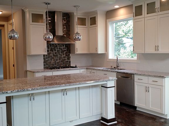 3rd image of 6209 Ryan Ave