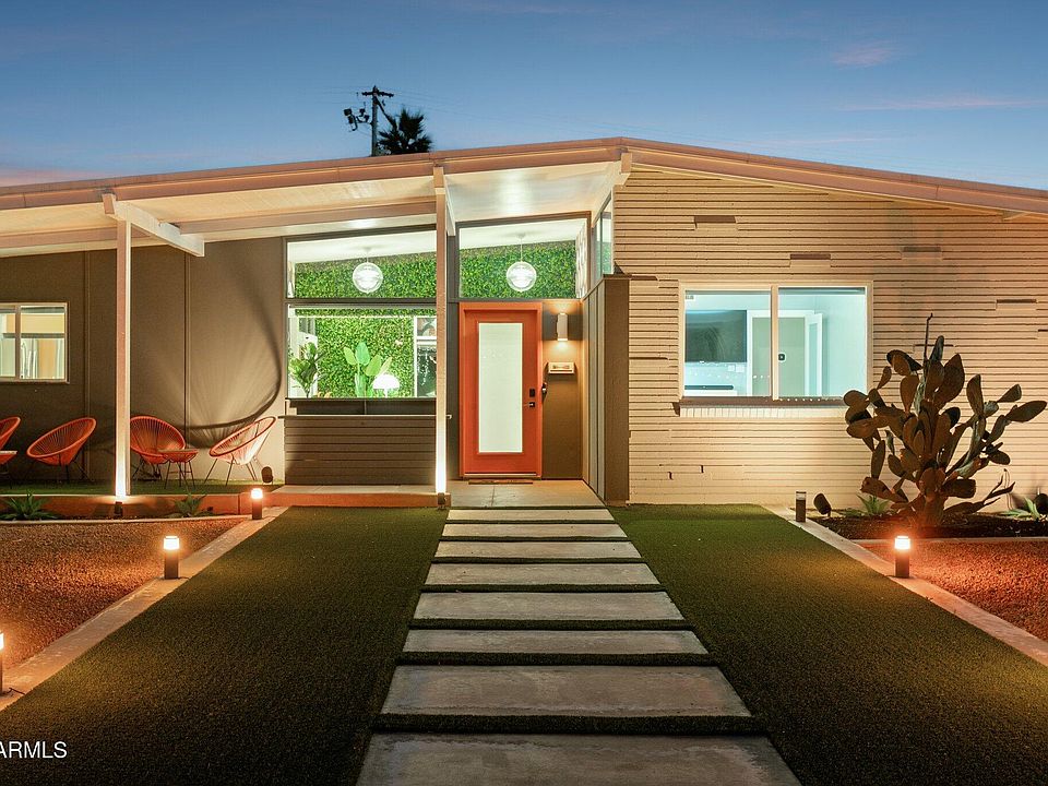 1st image of 2055 W WINDSOR Avenue