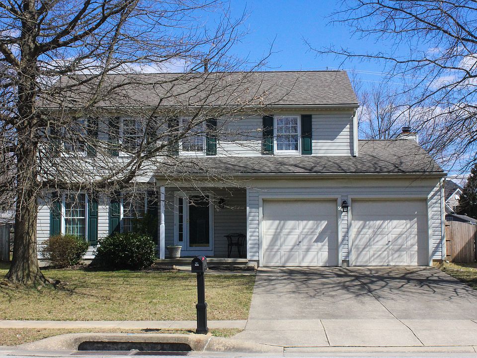 1st image of 104 Dasher Ave