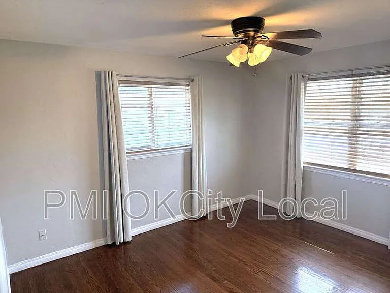 3025 NW 67th St — Photo 19