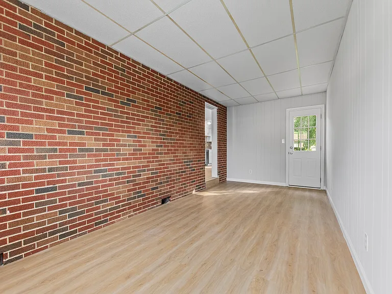 545 Patterson Ln — Photo 21