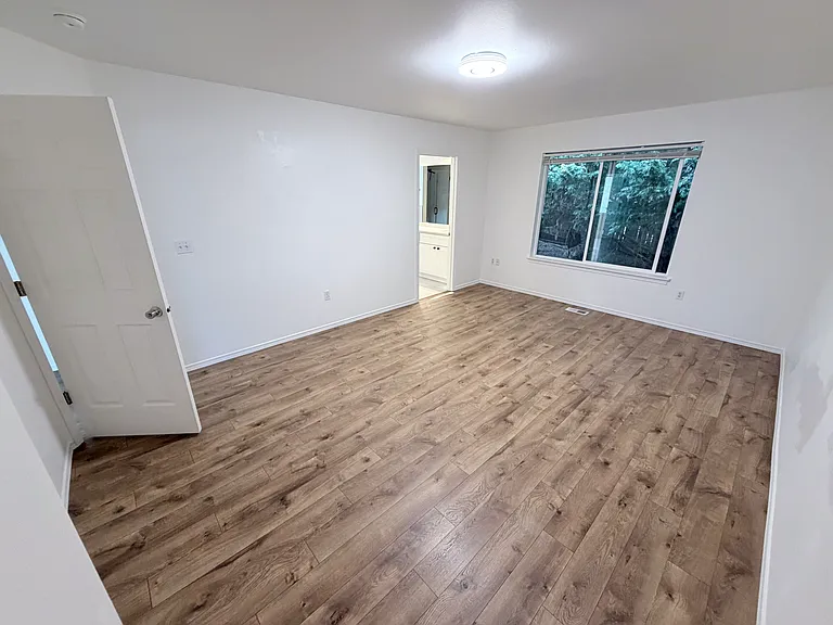 3430 S 283rd Ln — Photo 11