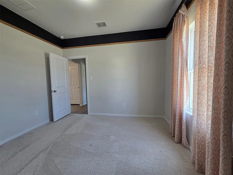 8902 Grand Western — Photo 15