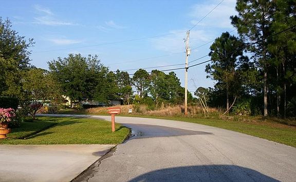 2nd image of 5882 NW Carovel Ave