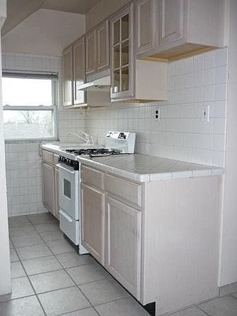 2nd image of 6905 Bergenwood Ave #3