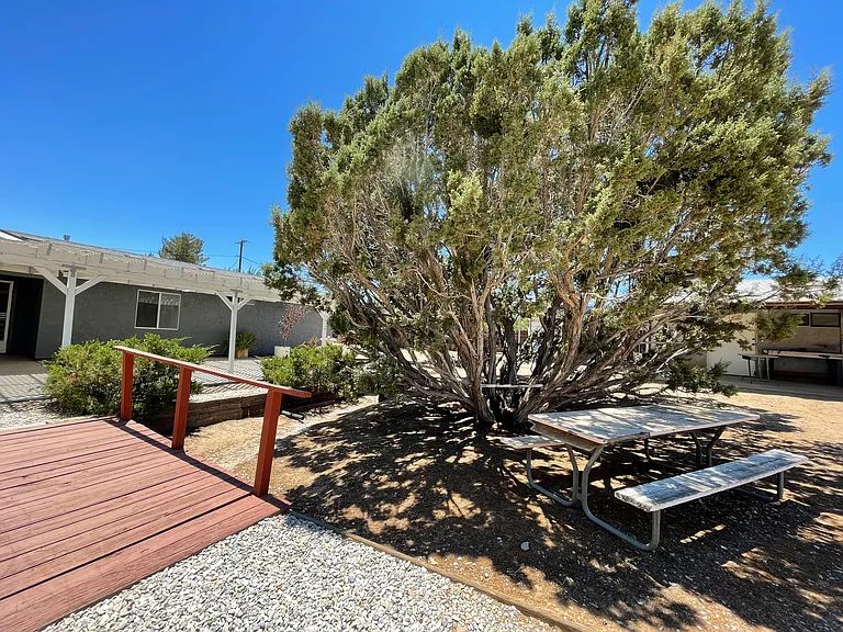 Joshua St — Photo 14