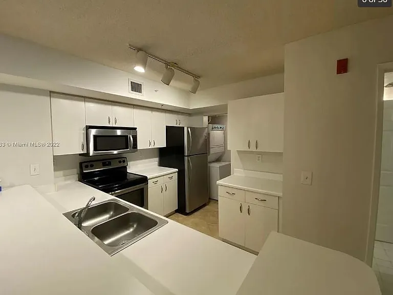 2600 S University Dr #207 — Photo 2