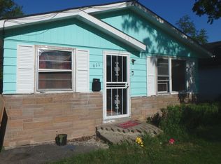 911 N Butrick St, Waukegan, IL 60085