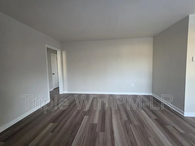 109 Farmere Cir — Photo 15