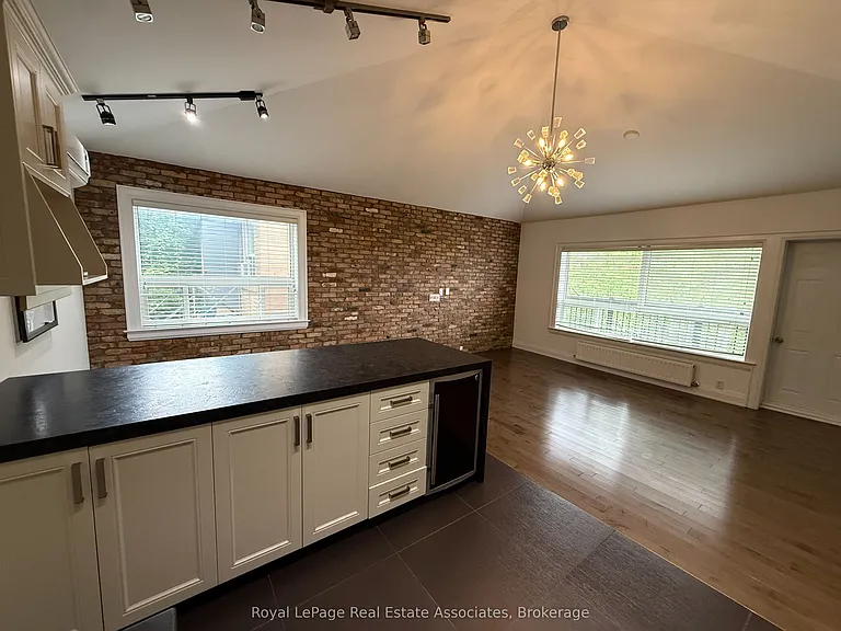 52 Cameron Ave #4 — Photo 4