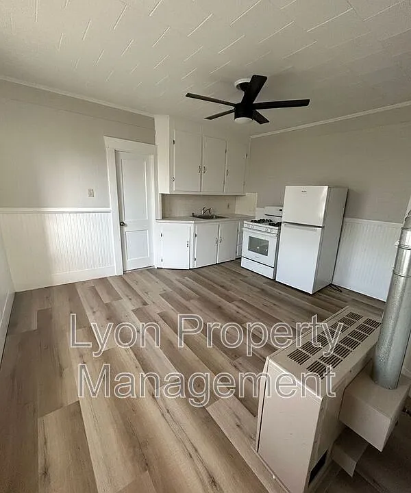 415 Main St #5
