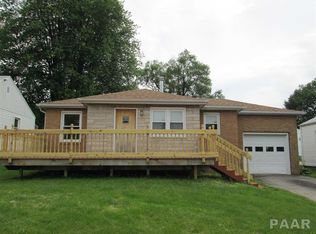 608 Roosevelt St, Creve Coeur, IL 61610