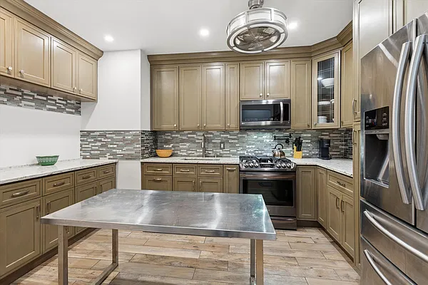 Kitchen, photo 1
