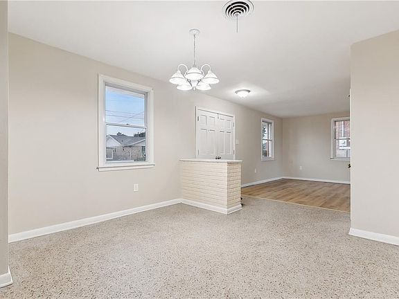 3rd image of 3013 Belmont Pl