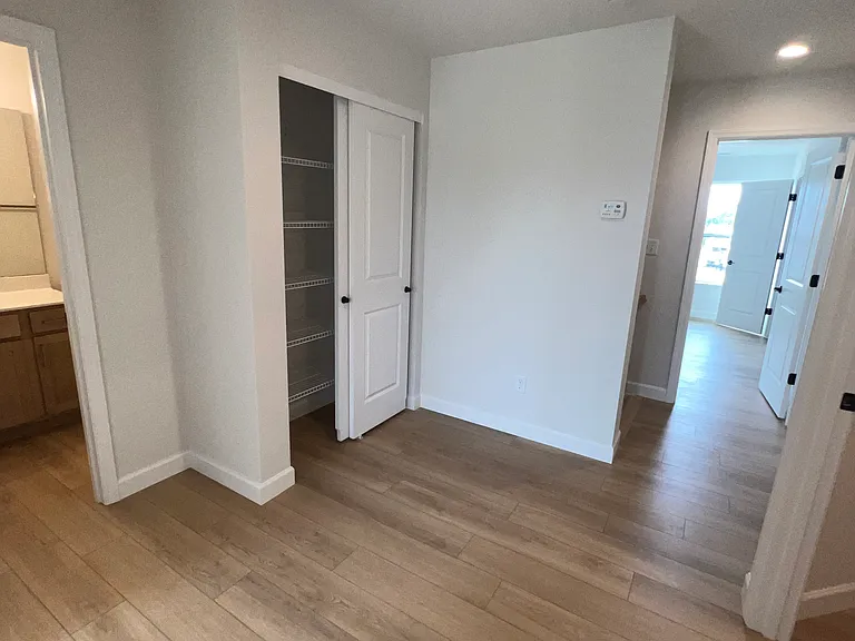 7911 Mexico Rd — Photo 29