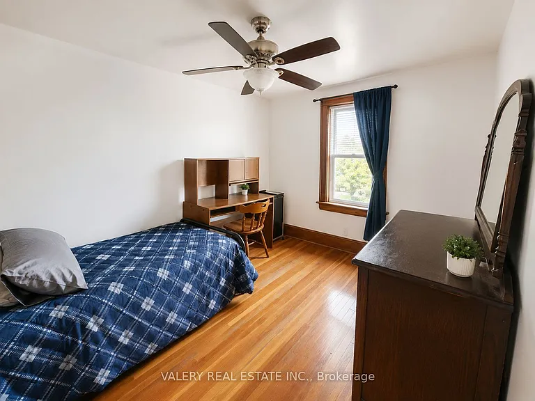 1058 Moy Ave — Photo 12