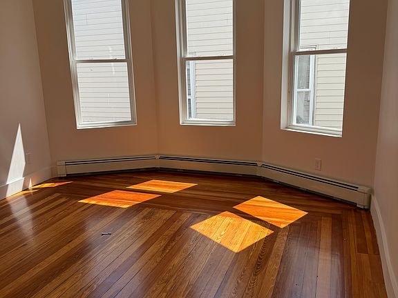 3rd image of 82 Marion St #1A