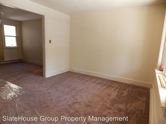 2nd image of 821 Guilford St