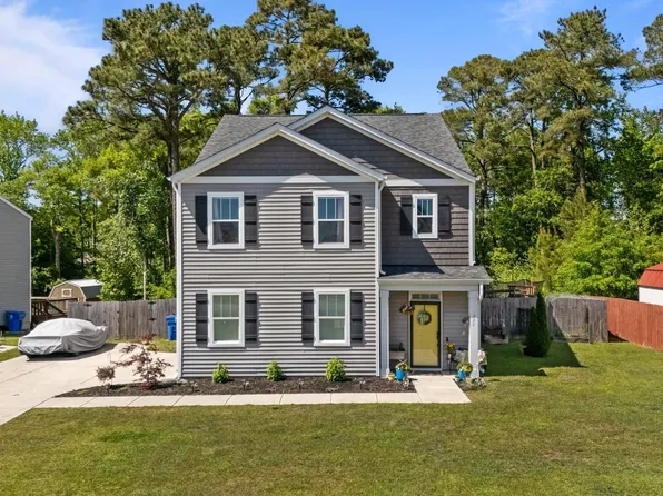 111 Tralee Place, Holly Ridge, NC 28445