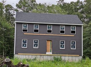 320 Huntinghouse Rd, Glocester, RI 02857