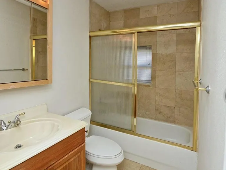 1417 Belgrade Ave #B — Photo 6