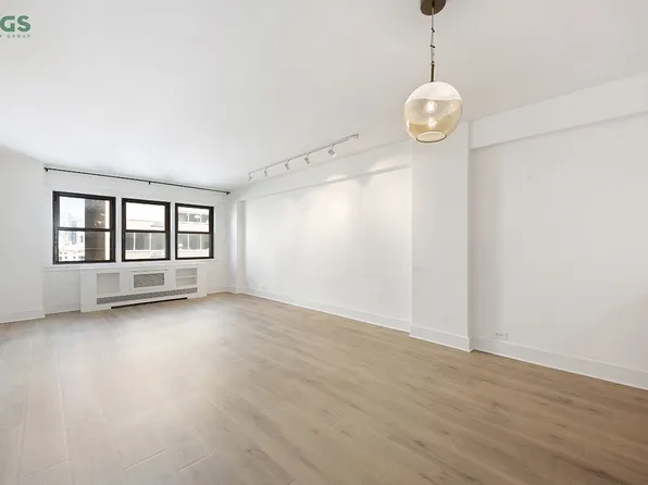 411 East 57th Street image 8 of 11