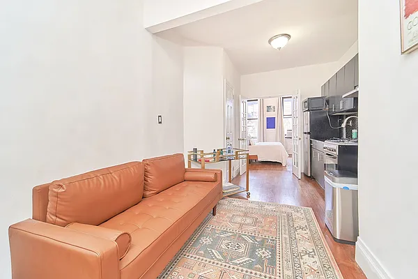 Rented by Living New York | media 22