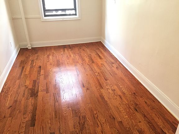 5th image of 25 Linden Blvd