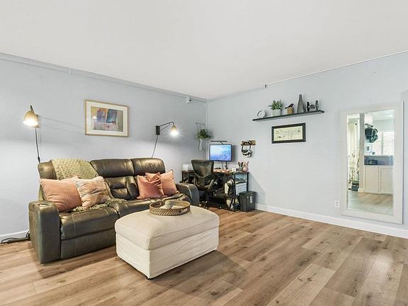 3rd image of 7504 Parkway Dr Unit 100