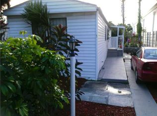 1 SW 10th Ave, Hallandale Beach, FL 33009