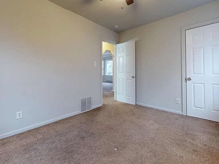 21171 Dexter Blvd — Photo 6