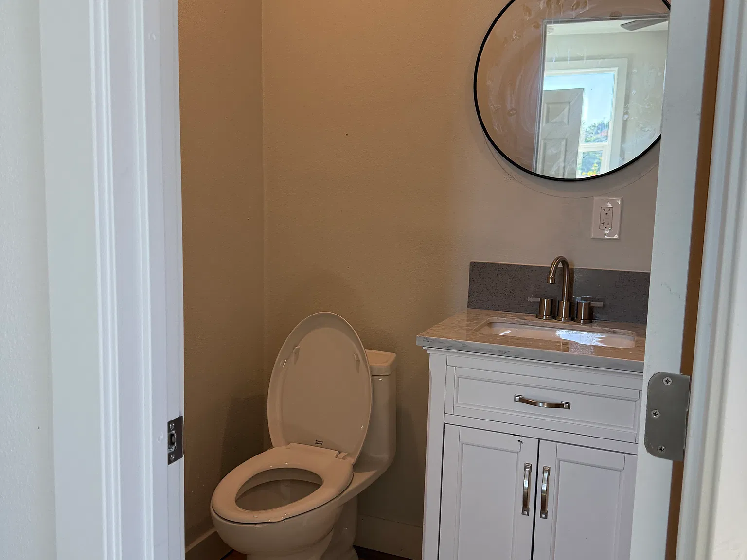 1 bed, $1,150 — Photo 2