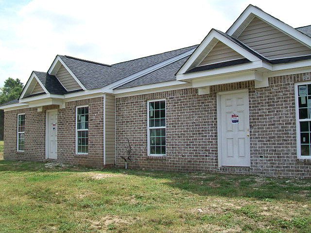 1st image of 443-445 Metz Drive